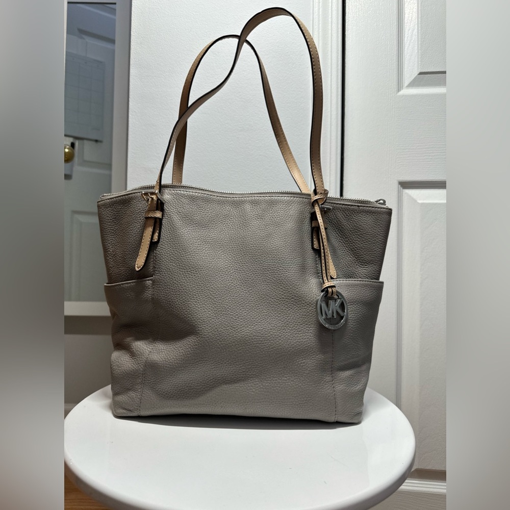 Michael Kors Tote with Top Zipper